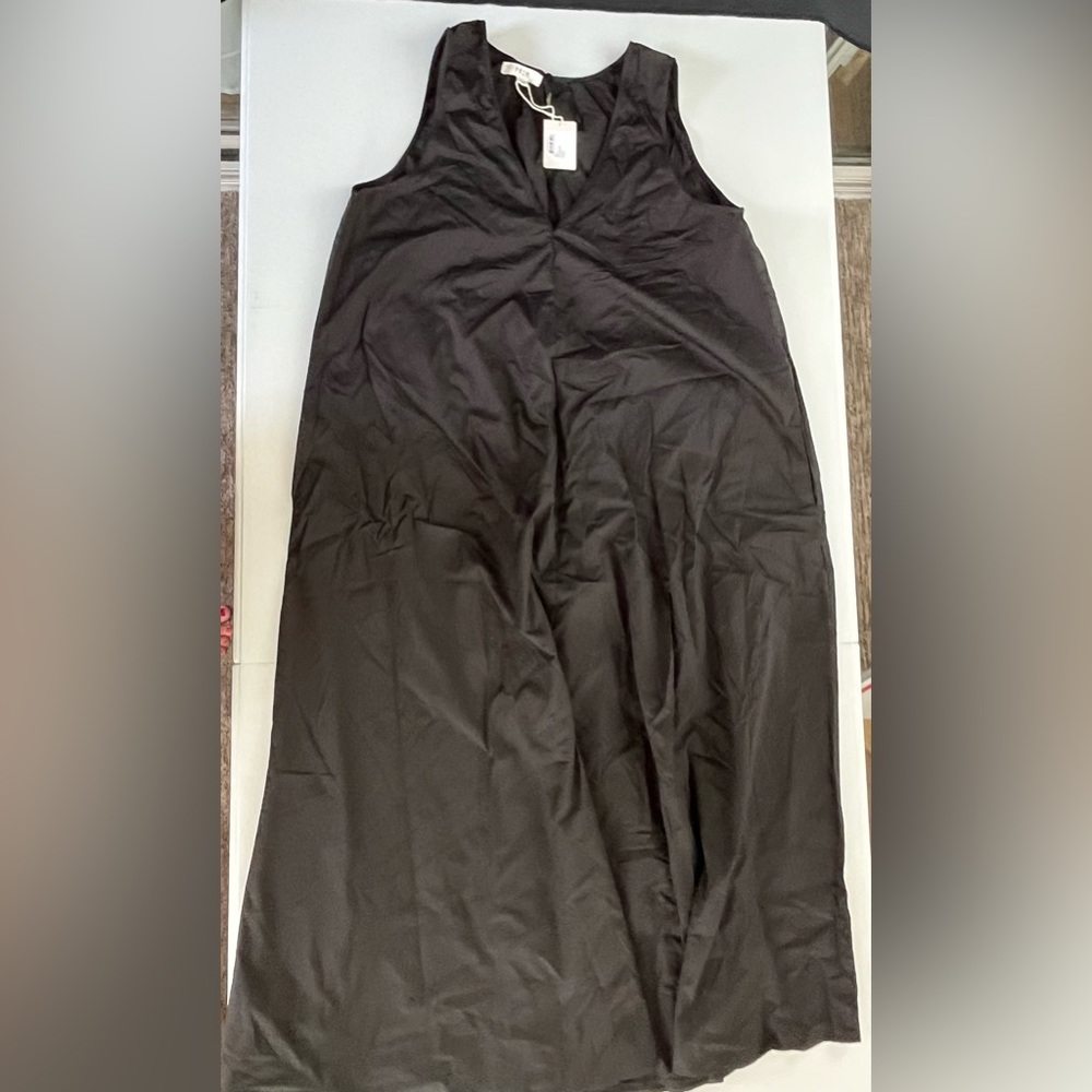 Prim black dress